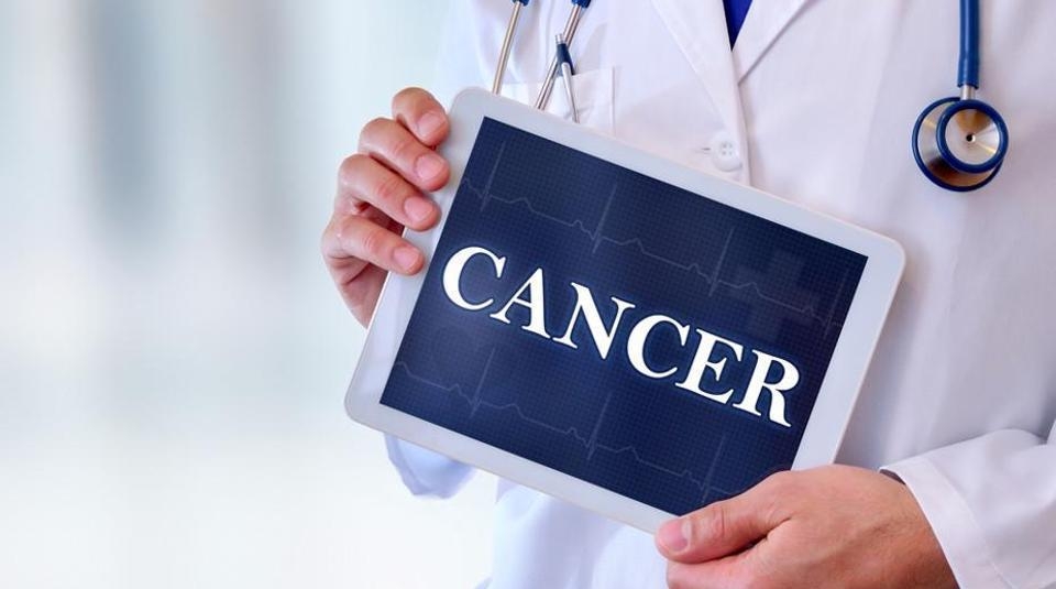  Scientists find way to stop cancer cells from using glucose 