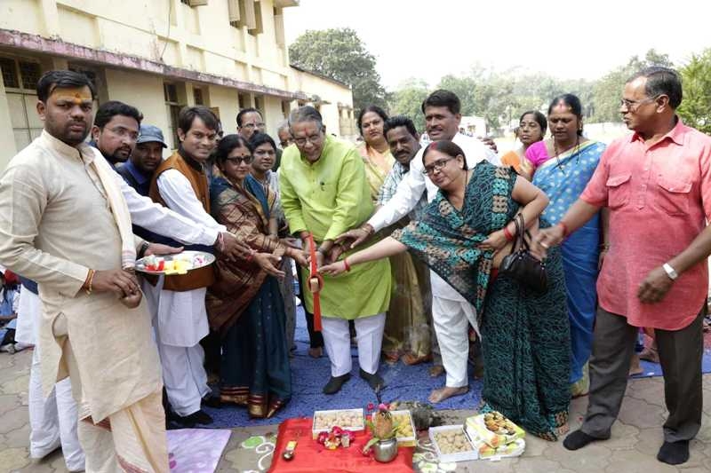 Construction of boundary wall of Navin Kanya HS School hostel in Rs 12 lakh