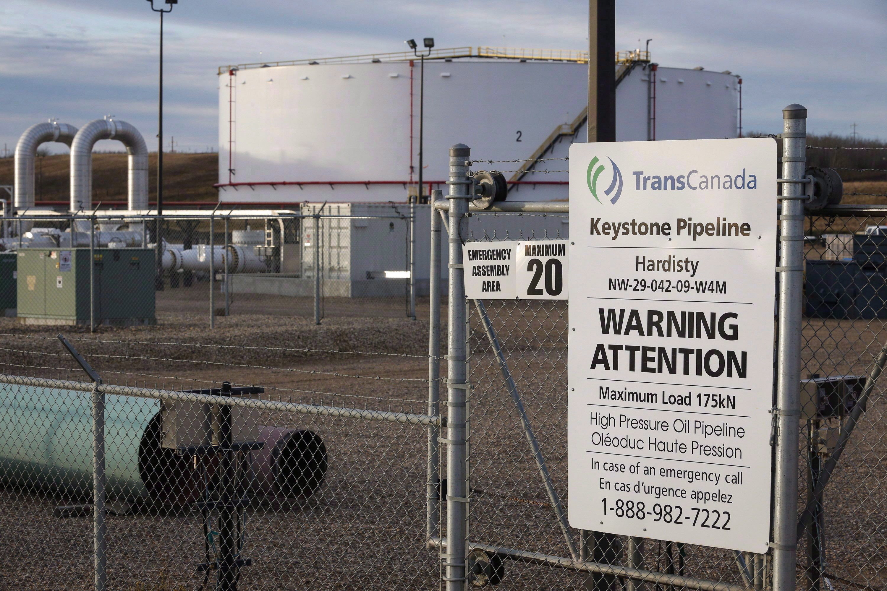  Keystone pipeline in US shut down after oil leak 