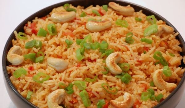 Turkish Rice With Tomatoes 