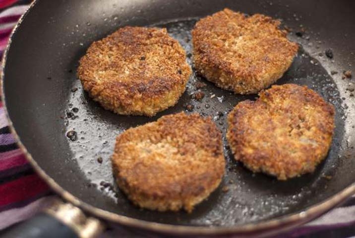 Spicy Carrot Burgers