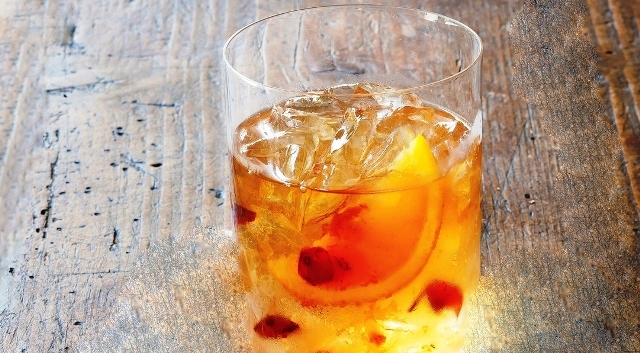 Sweet Tea Peach Wine Punch