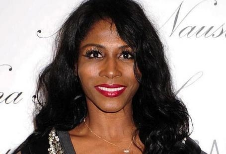  Sinitta planning  juicy  autobiography 