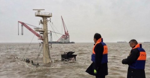  Ship sinks off Shanghai coast, 10 missing 