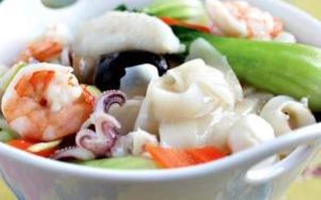 Seafood hor fun 