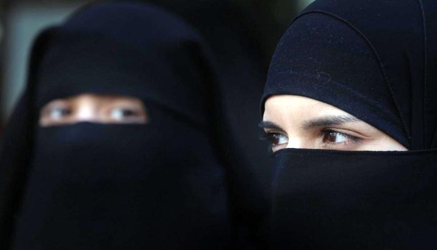 No Tight and fancy “Burqa” for muslim Women: New“Fatwa” by Darul Uloom 