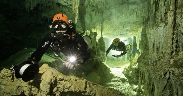  Largest flooded cave discovered in Mexico 