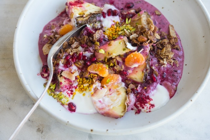 A Glow-promoting, Luminizing Breakfast Beauty Bowl