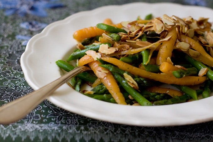 Carrot Almond Salad 