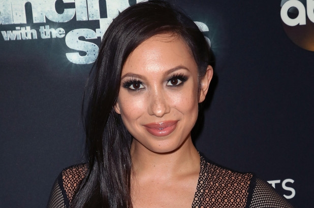  Cheryl Burke takes break from social media 