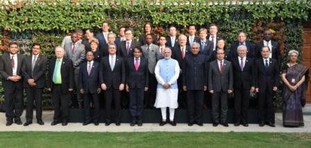Delegates of Informal WTO Ministerial Meeting call on PM