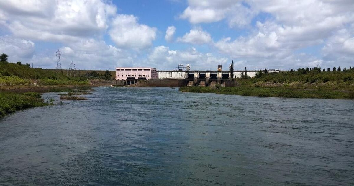 Water storage level of 91 major reservoirs of the country goes down by three percent