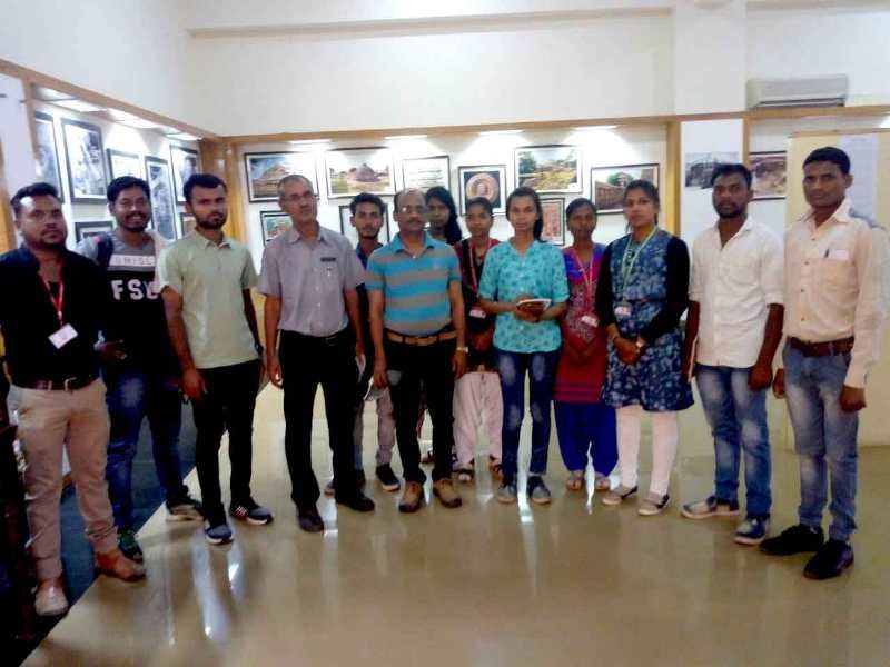 Students of Indira Gandhi National Tribal University see photo exhibition