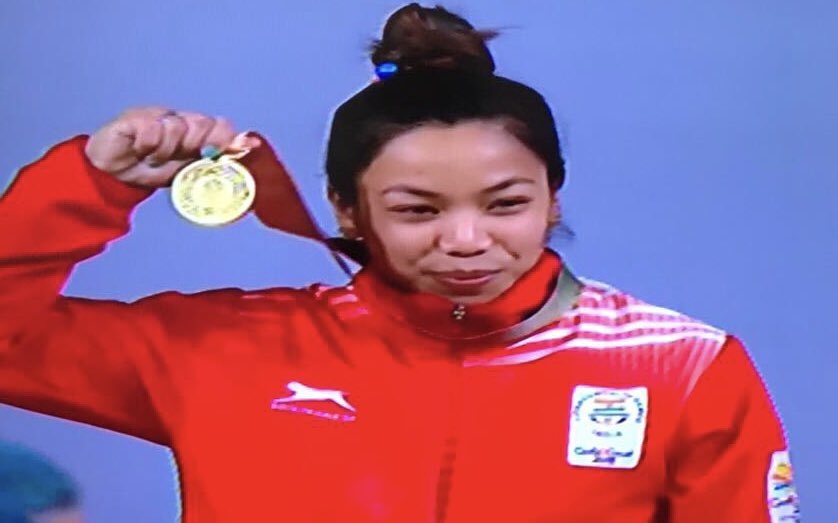First Gold medal for India, Mirabai Chabu lifts gold in Women's Weightlifting in CWG2018
