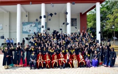 People's College of Medical Science 2012 Batch graduation ceremony concludes