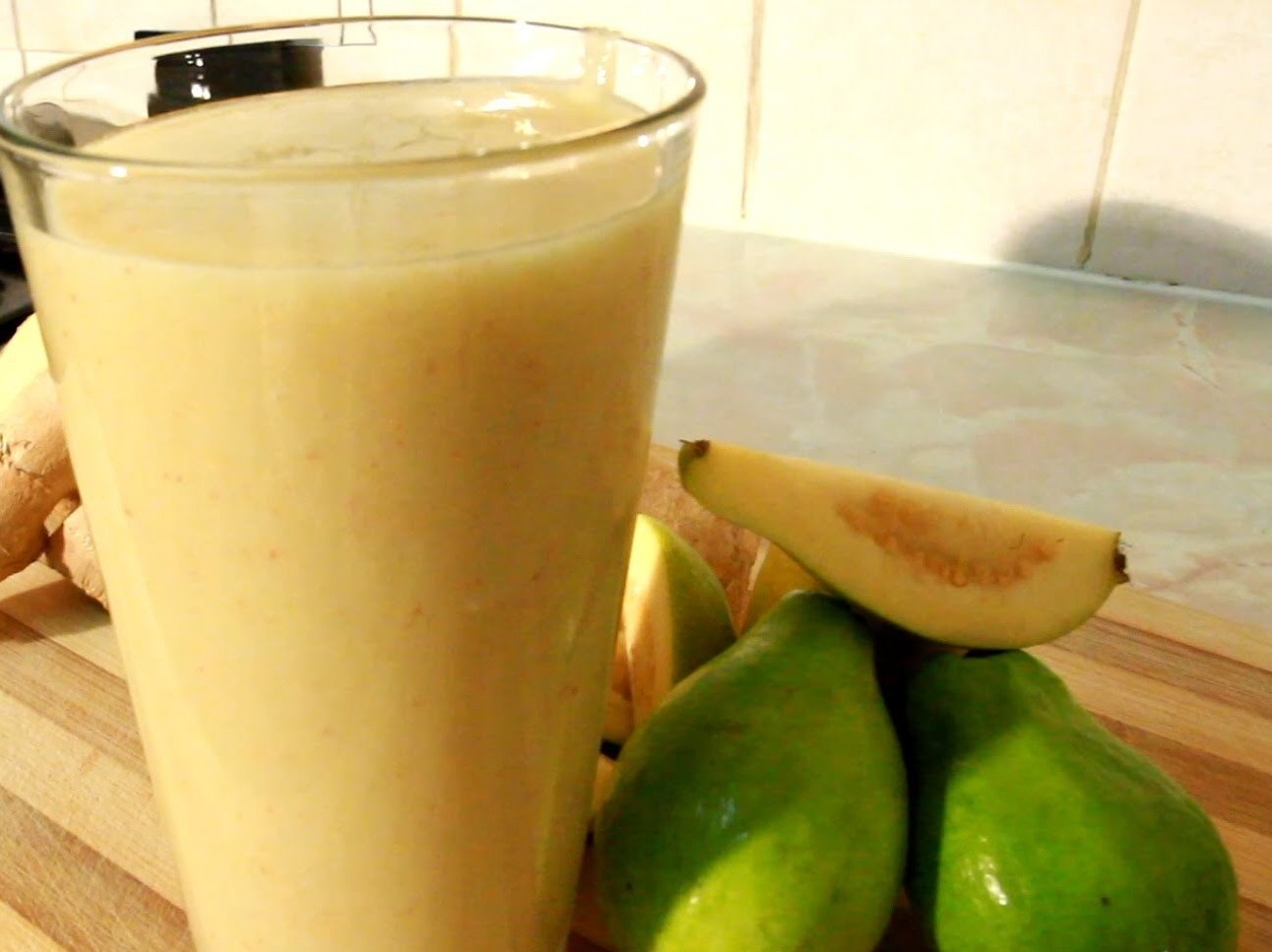 Guava Ginger Smoothie