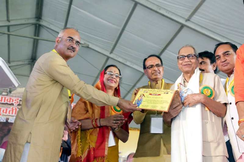 Marriage of 6 couples solemnised in Parichay Sammelan