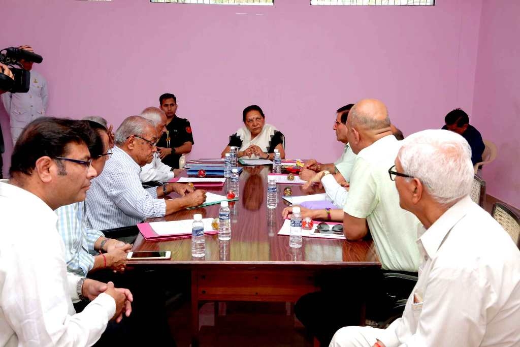 Governor urges for public cooperation to make Bhopal T.B. Free