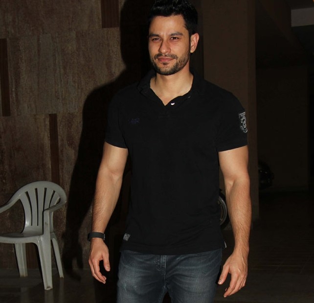 Know the name of this awesome artist, who got an entry in “Kalank”