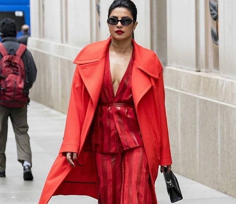 Priyanka Chopra worn something like the marriage speculation 