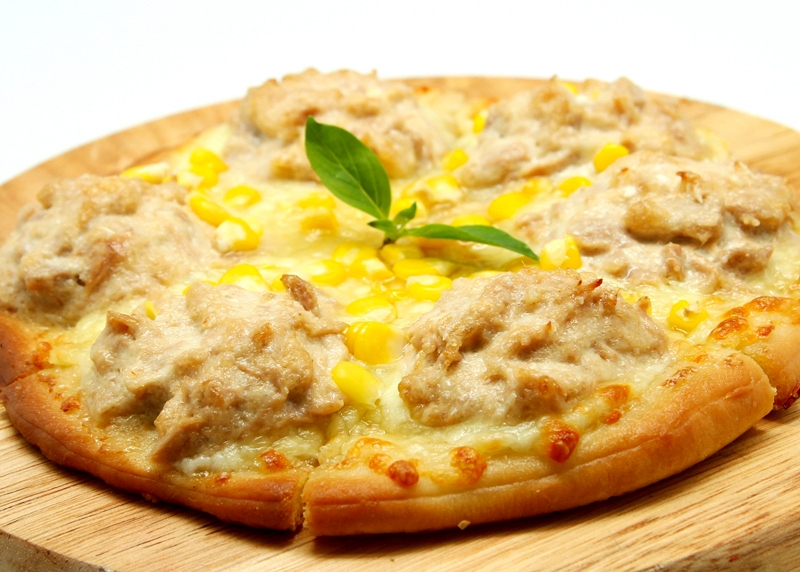 Sweet Corn and Cheese Pizza