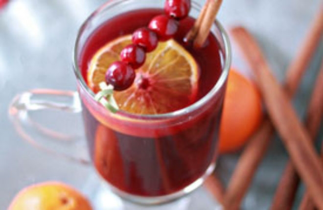 Mulled Wine With Cranberries