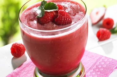 Pomegranate Raspberry Smoothie