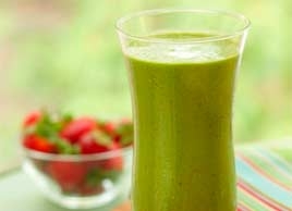 Spinach Strawberry Smoothie