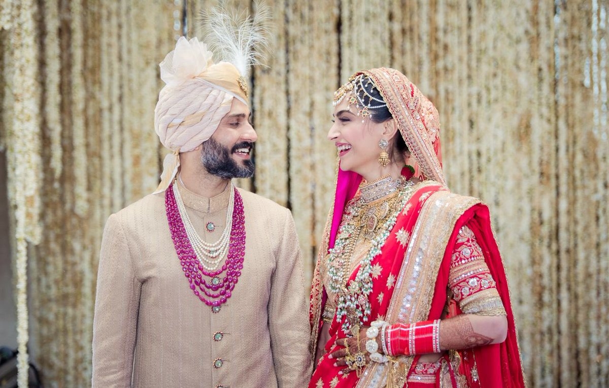 Sonam and Anand won't go for honeymoon soon 