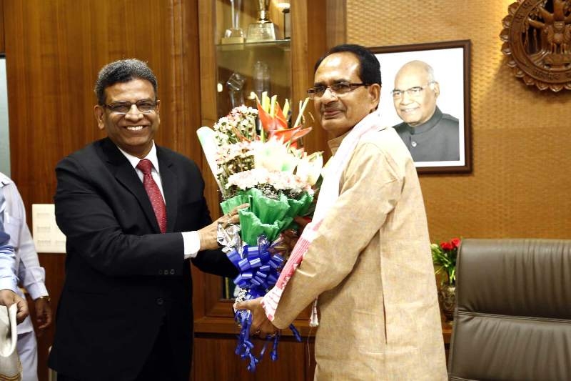 NABARD CGM pays courtesy visit to CM Chouhan