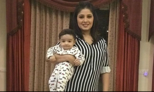 Sunidhi Chauhan shares first PIC of her son