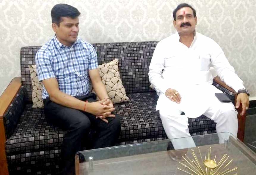 Director Public Relations Singh calls on PR Minister Dr. Mishra