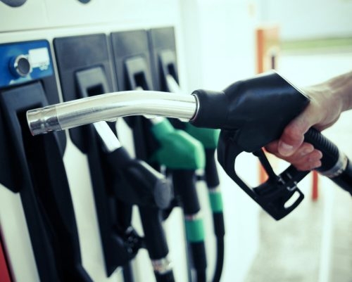 58 paise per liter petrol in Venezuela, Rs.145 per liter in Hong Kong!