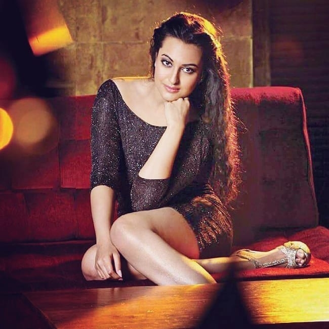 Bollywood and other celebrities send Birthday wishes to Sonakshi Sinha