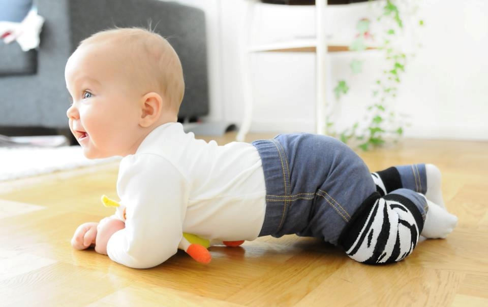Benefits of walking on the knees for babies