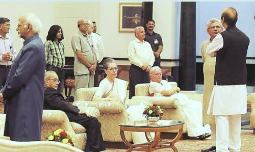 RSS program effect? Pranab Mukherjee not invited in Congress Iftar party!