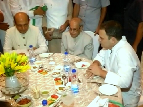 Many opposition leaders find absent in Rahul Gandhi’s Iftar Party