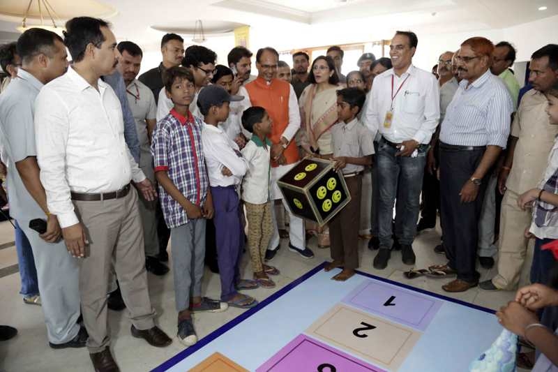 School education to each child is mutual responsibility of Society and Government -CM Chouhan