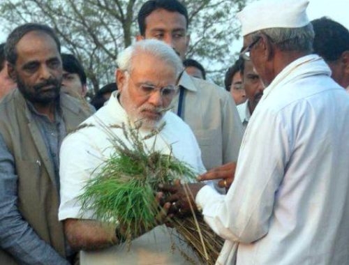 Knowing the resentment of farmers, PM Narendra Modi talks to them