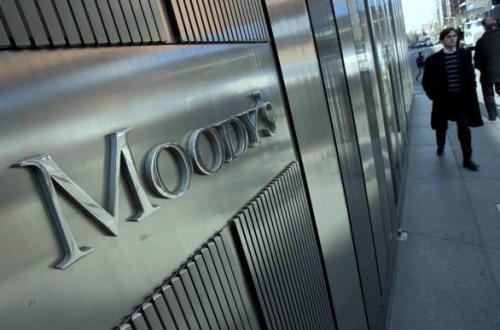 Do not worry on rupees’ being weakened: Moody’s