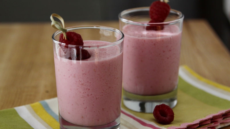 Greek Yogurt Raspberry Smoothies