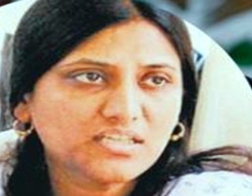 आईएएस दीपाली रस्तोगी के ‘लेख बम’ से मचा तहलका