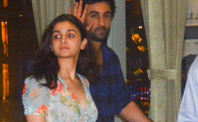 Ranbir and Alia together planning for Neetu's birthday?