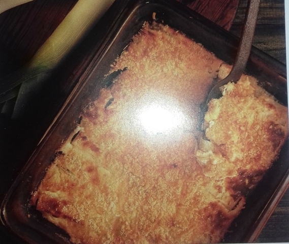 Baked Leeks with Cheese and Yogurt topping