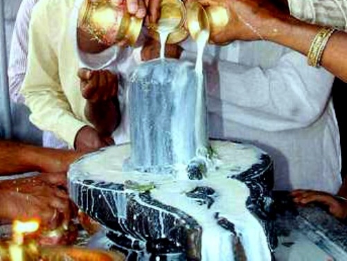 ‘इन्हें’ अर्पित करने से शीघ्र प्रसन्न होंगे शिव शंकर
