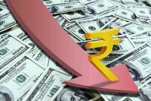 जल्द सामने आएगा रुपये की गिरावट का नकारात्मक असर