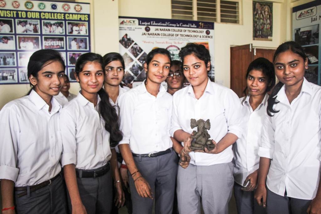 '' Eco Friendly: Mitti ke vighnharta Ganesh '' workshop conducted in JNCT  