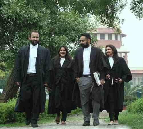 यदि आप नहीं जानते हैं वक़ील और बैरिस्टर में अंतर, तो ये लेख ज़रूर पढ़िए!
