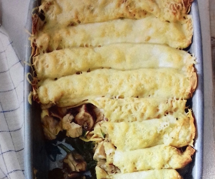 Chicken pancakes Florentine