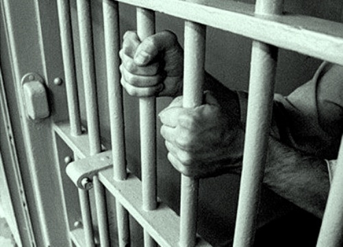 जानिए पुलिस हिरासत और न्यायिक हिरासत के बीच फ़र्क